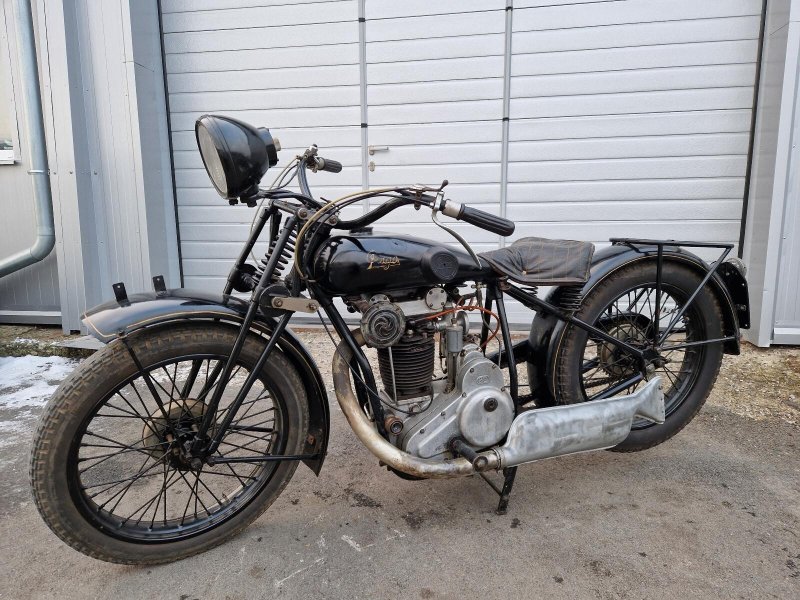 Na Aukru se prodalo Audi Karla Gotta i prvorepublikový motocykl