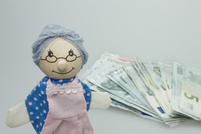 Jak se budou valorizovat důchody v roce 2025? Má smysl žádat o důchod ještě letos?
