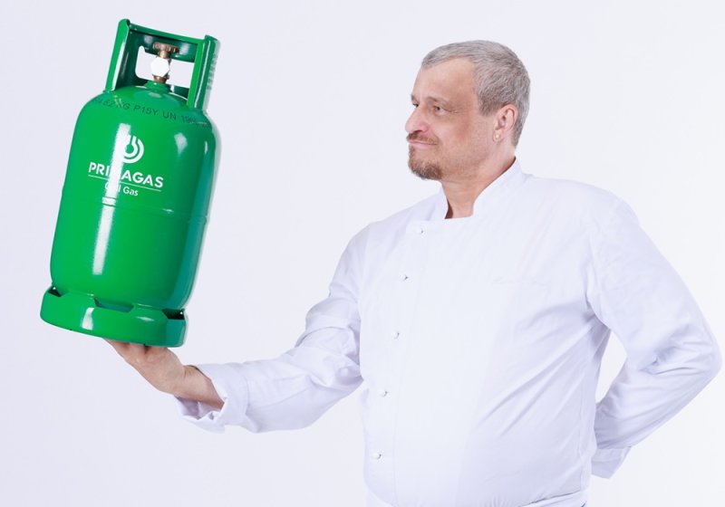 Roman Vaněk se stal tváří propanových láhví na grilování