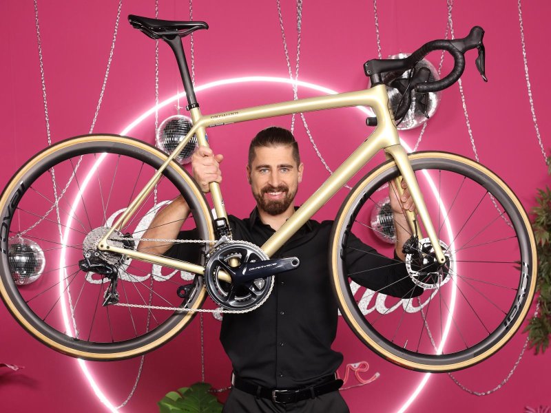 Legenda cyklistiky Peter Sagan prodává své kolo na Aukru