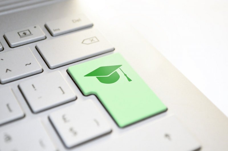 U více než 90 % dětí snížil lockdown jazykové schopnosti, u 82 % matematické. V novém školním roce pomohou online kurzy